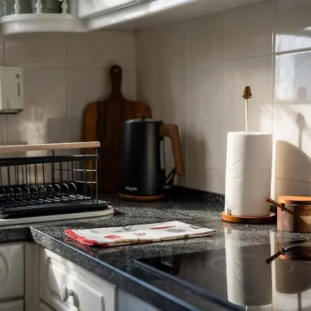 Sun & Roses Apartman *